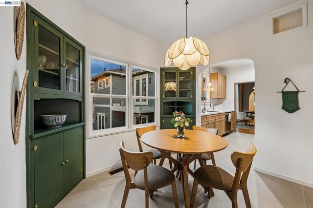 467 Santa Clara Ave, Alameda, CA 94501