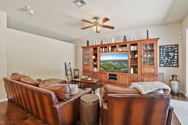102 Crab Cay Way, Jupiter, FL 33458