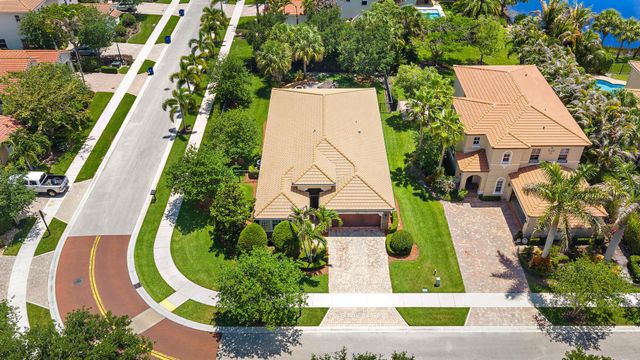 102 Crab Cay Way, Jupiter, FL 33458