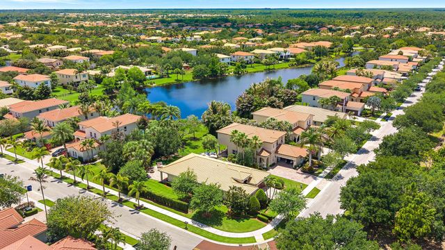 102 Crab Cay Way, Jupiter, FL 33458