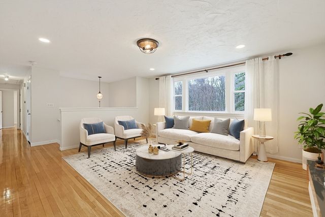 26 Beaver Brook, Sharon, MA 02067