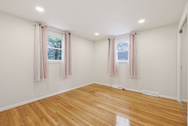 26 Beaver Brook, Sharon, MA 02067