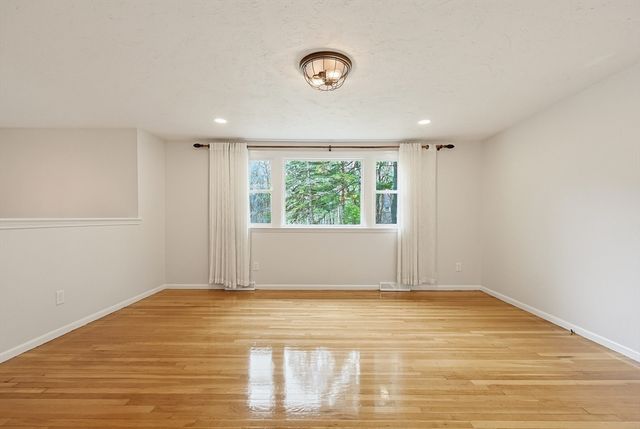 26 Beaver Brook, Sharon, MA 02067