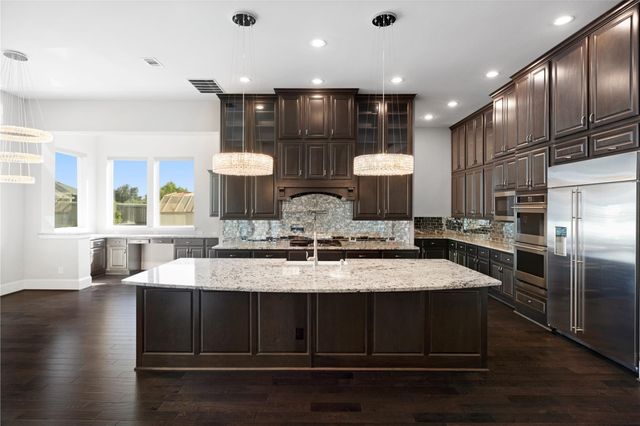 18011 Blue Ridge Shores Drive, Cypress, TX 77433