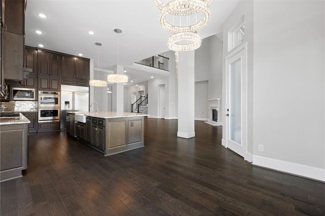 18011 Blue Ridge Shores Drive, Cypress, TX 77433