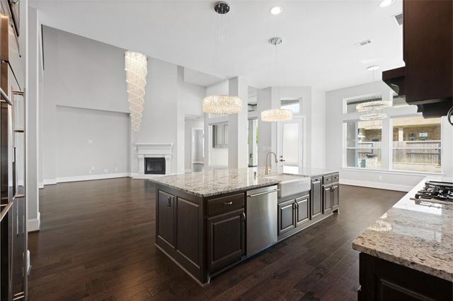 18011 Blue Ridge Shores Drive, Cypress, TX 77433