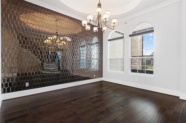 18011 Blue Ridge Shores Drive, Cypress, TX 77433