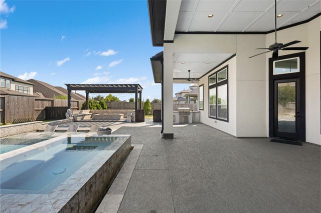 18011 Blue Ridge Shores Drive, Cypress, TX 77433