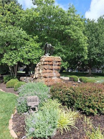 9129 Redbud Lane, Lenexa, KS 66220