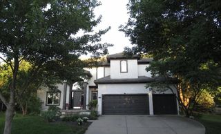 9129 Redbud Lane, Lenexa, KS 66220