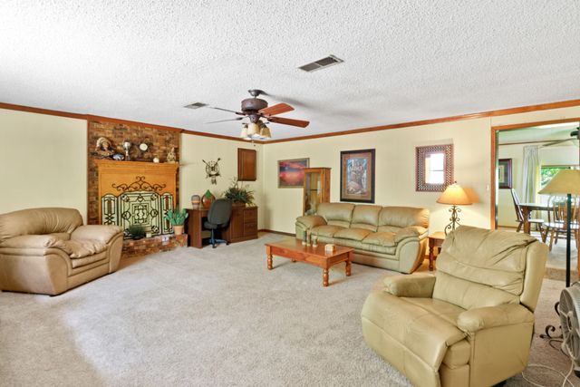 604 Kasling Street, Hughes Springs, TX 75656