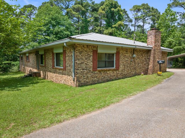 604 Kasling Street, Hughes Springs, TX 75656