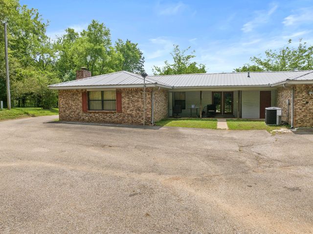 604 Kasling Street, Hughes Springs, TX 75656