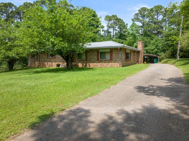 604 Kasling Street, Hughes Springs, TX 75656