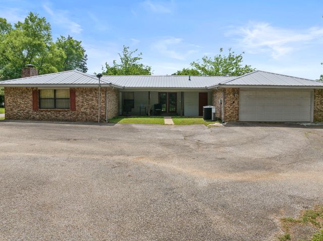 604 Kasling Street, Hughes Springs, TX 75656