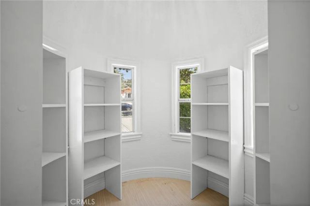 1020 Olmsted, Glendale, CA 91202