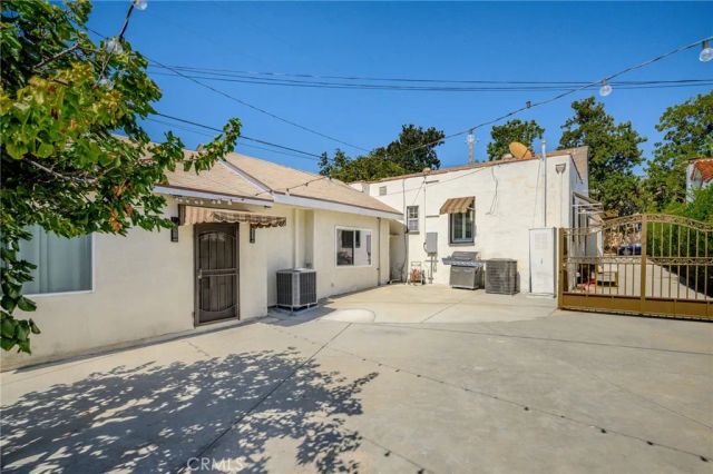 1020 Olmsted, Glendale, CA 91202