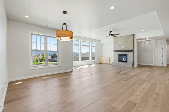 4019 Sunleaf Avenue, Medford, OR 97504