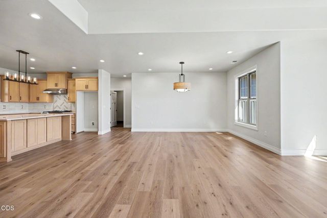 4019 Sunleaf Avenue, Medford, OR 97504