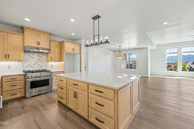 4019 Sunleaf Avenue, Medford, OR 97504