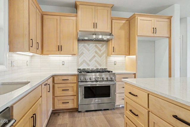 4019 Sunleaf Avenue, Medford, OR 97504