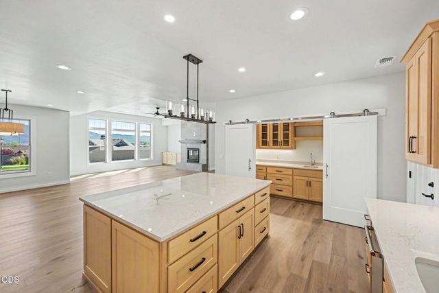 4019 Sunleaf Avenue, Medford, OR 97504