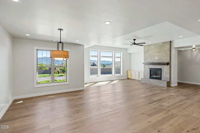 4019 Sunleaf Avenue, Medford, OR 97504