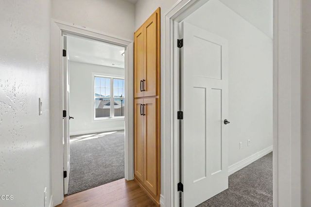 4019 Sunleaf Avenue, Medford, OR 97504