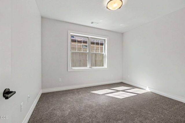 4019 Sunleaf Avenue, Medford, OR 97504