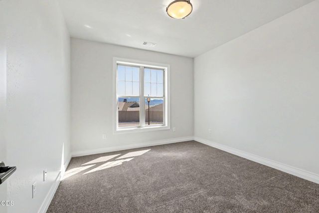 4019 Sunleaf Avenue, Medford, OR 97504