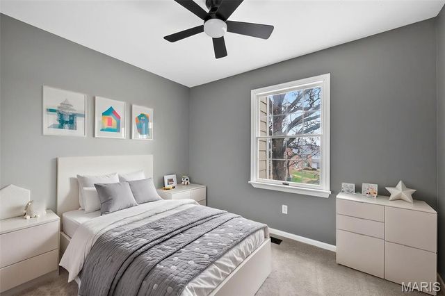 2529 Grayford Walk, St Louis, MO 63129