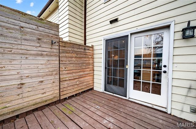 2529 Grayford Walk, St Louis, MO 63129