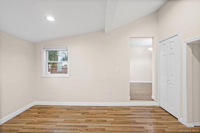 1091 Gardiner Drive, Bay Shore, NY 11706