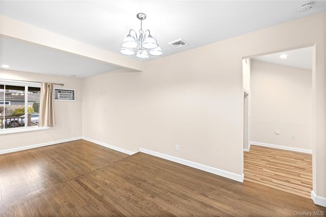 1091 Gardiner Drive, Bay Shore, NY 11706