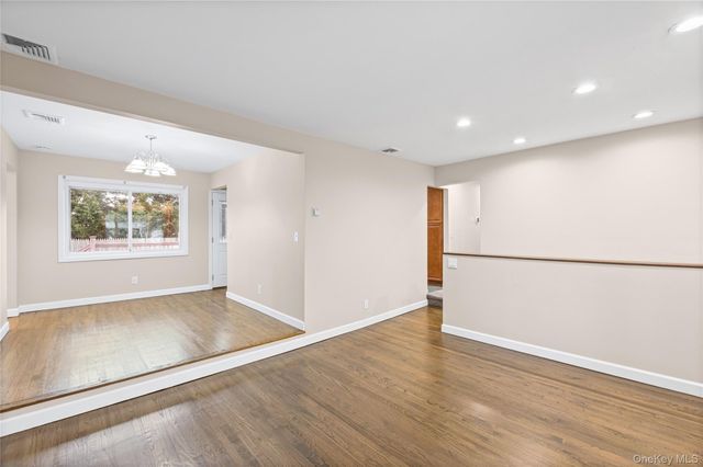 1091 Gardiner Drive, Bay Shore, NY 11706