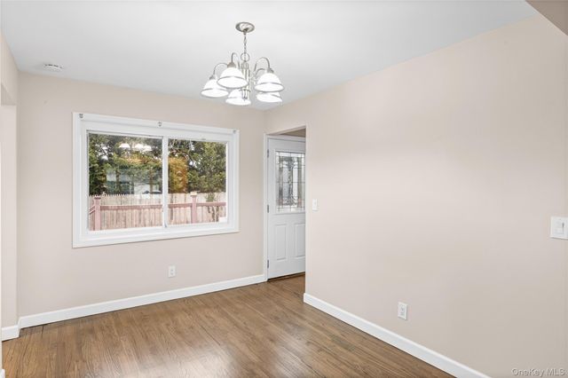 1091 Gardiner Drive, Bay Shore, NY 11706