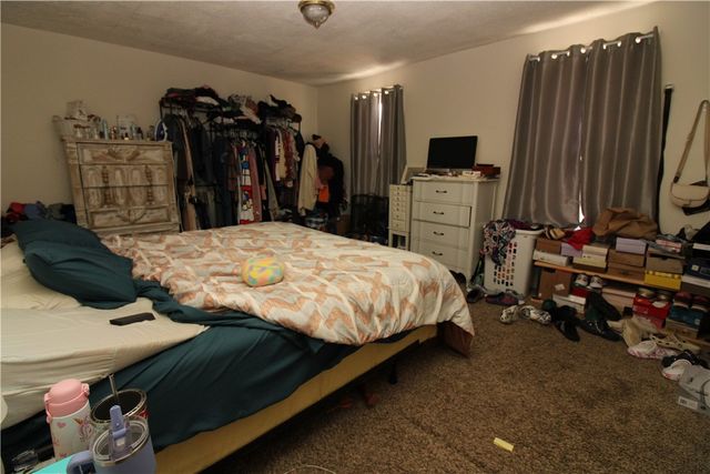 120 Greydon Ave, Mckees Rocks, PA 15136