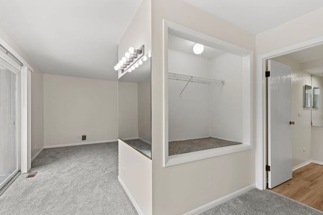 1571 Winnetka Road, Glenview, IL 60025