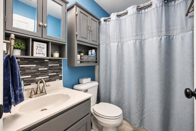 5170 OLD MEMPHIS RD, Brighton, TN 38011