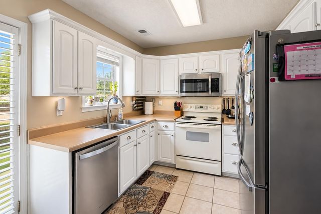 5170 OLD MEMPHIS RD, Brighton, TN 38011