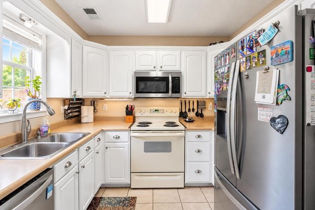 5170 OLD MEMPHIS RD, Brighton, TN 38011