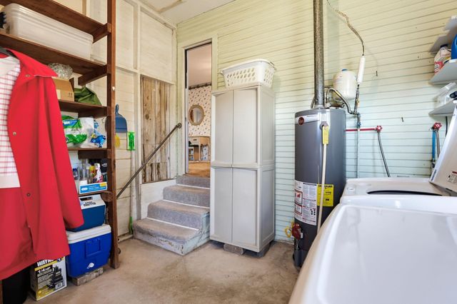 616 Lay RD, Lockhart, TX 78644