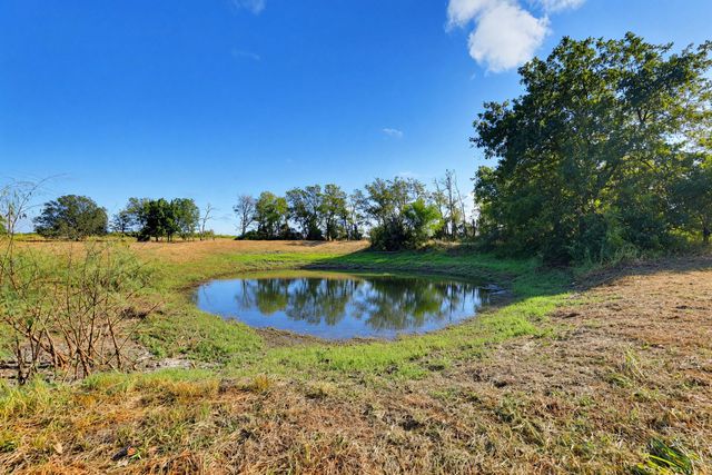 616 Lay RD, Lockhart, TX 78644