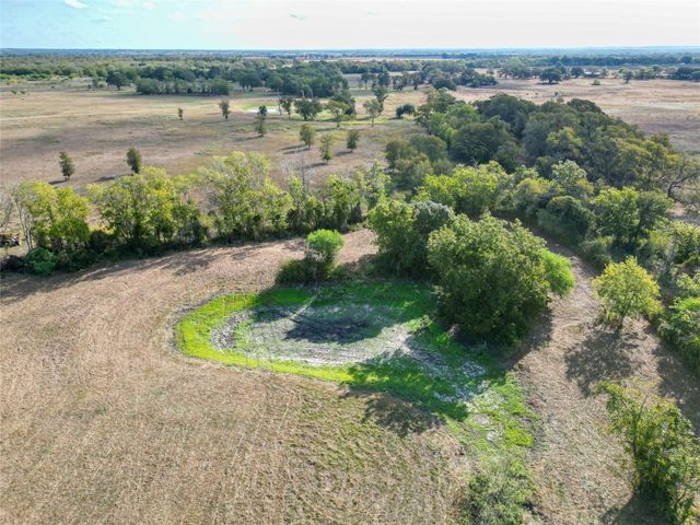 616 Lay RD, Lockhart, TX 78644