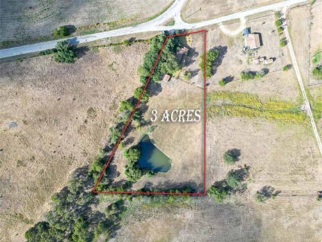 616 Lay RD, Lockhart, TX 78644