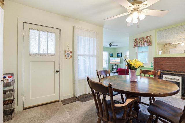616 Lay RD, Lockhart, TX 78644