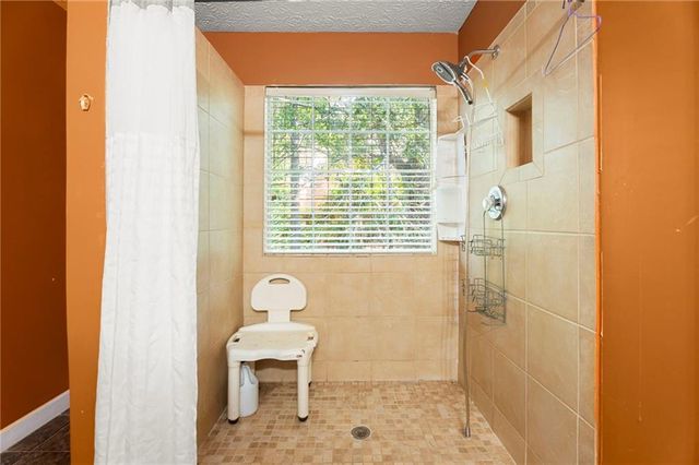 6833 Wynmeadow, Stone Mountain, GA 30087
