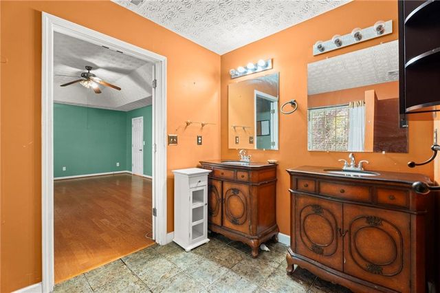 6833 Wynmeadow, Stone Mountain, GA 30087
