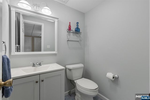 19 Indian Field Court, Mahwah, NJ 07430