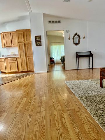 4541 NW 67th Place P-11, Coconut Creek, FL 33073